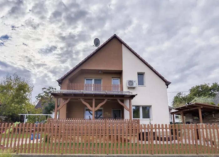 Vadvirag 5 By Dunavibe דירה