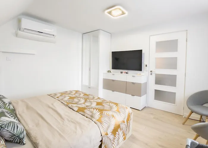 Vadvirag 5 By Dunavibe